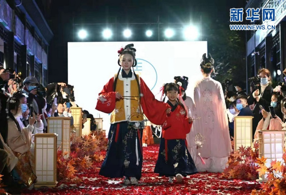 �ɶ����ⷻ�����캺����ɫ�� �ƻ�2021������-4.jpg