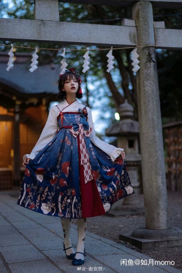 �󵶳�   ����   jk�Ʒ�   Lolita-1.jpg