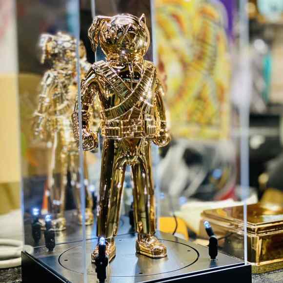 ��KING OF POP����չ�ϵ�mjС����-1.jpg