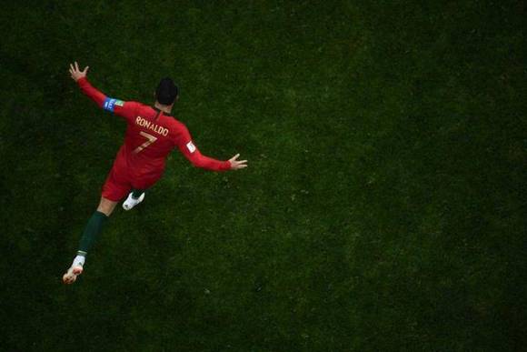 ��C��Ronaldo����C�޸����ֽ-1.jpg
