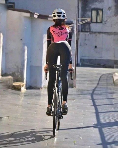 ���Ź�·���ı�ֽ-3.jpg