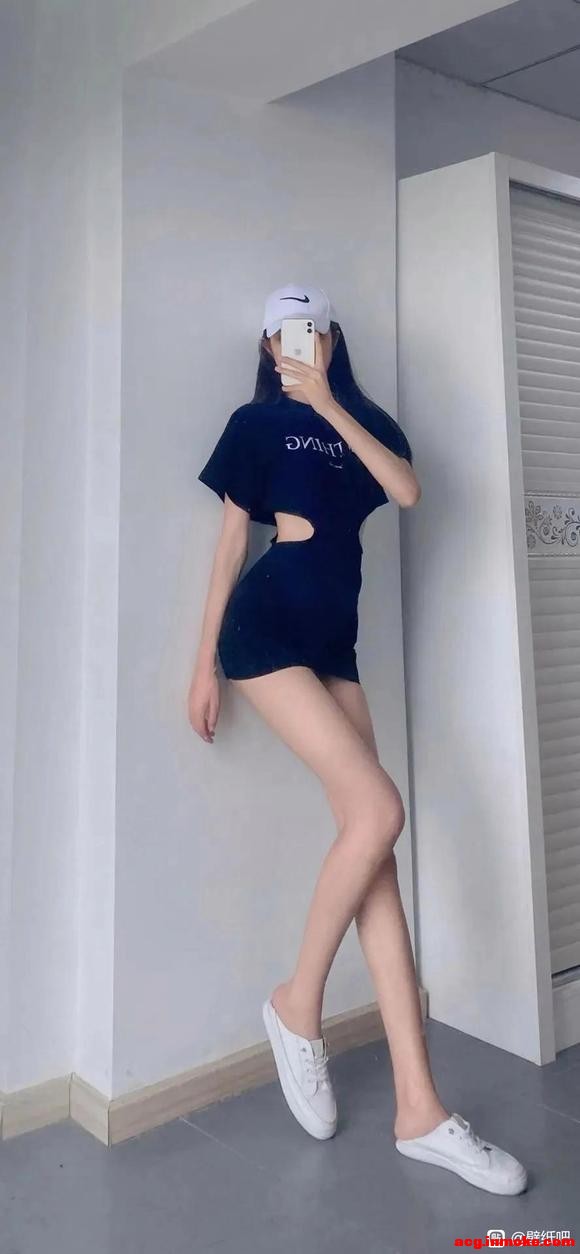 ��һ���ڱ�ֽ����-2.jpg
