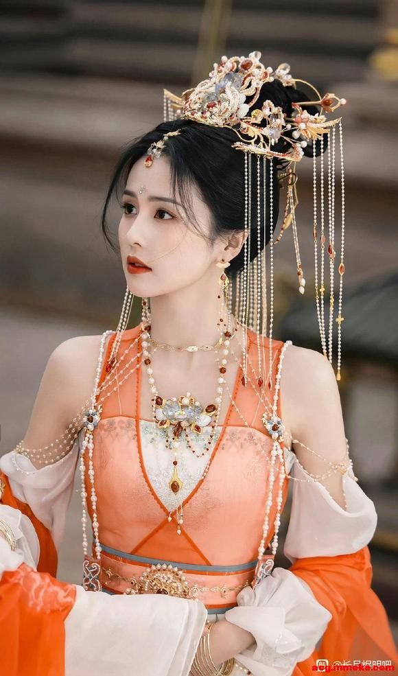��Ů��������ֽ-2.jpg