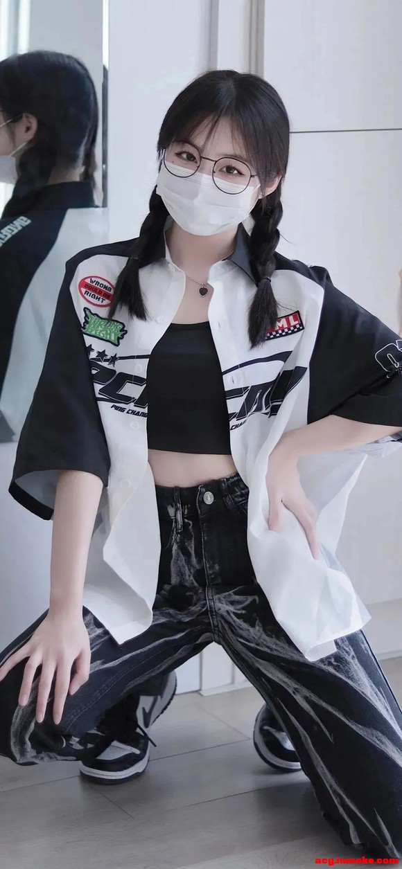 ��û���ֵ�֪���������С�����˭,�����������ı�ֽ-1.jpg