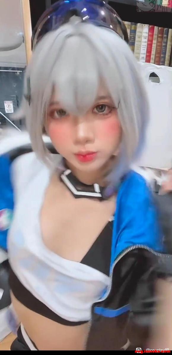 ��COS��Ƭ����λ����coser�ǣ�-1.jpg