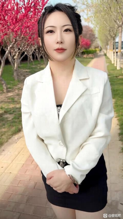 tieba_10665255619_e2e13b699bf5b097.jpg
