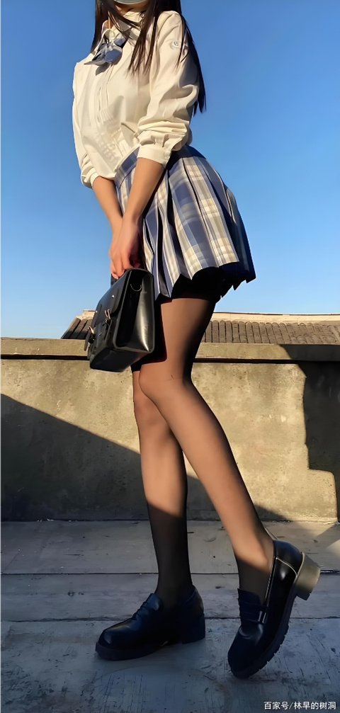 tieba_10979503056_6747e3cfc74f3d6e.jpg