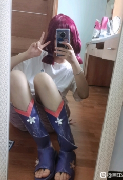 ��׸��ȴ����ߺ���һ����cos��Ƭ