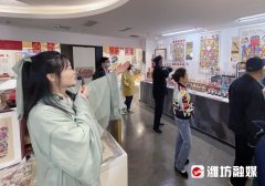 穿汉服的“小竹子”，做了这件事……