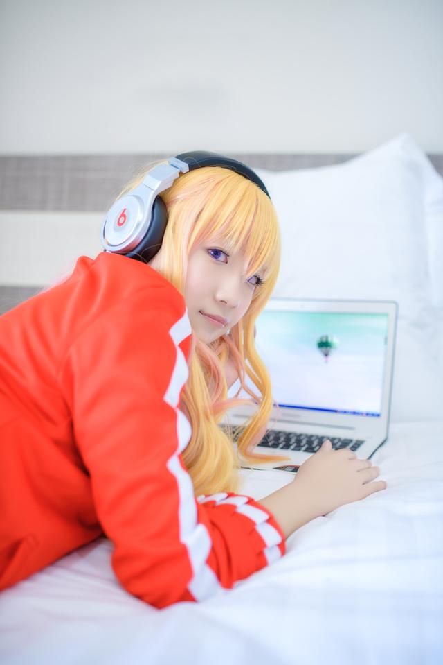 c1y4IdGc1Cu1Czgp.jpg