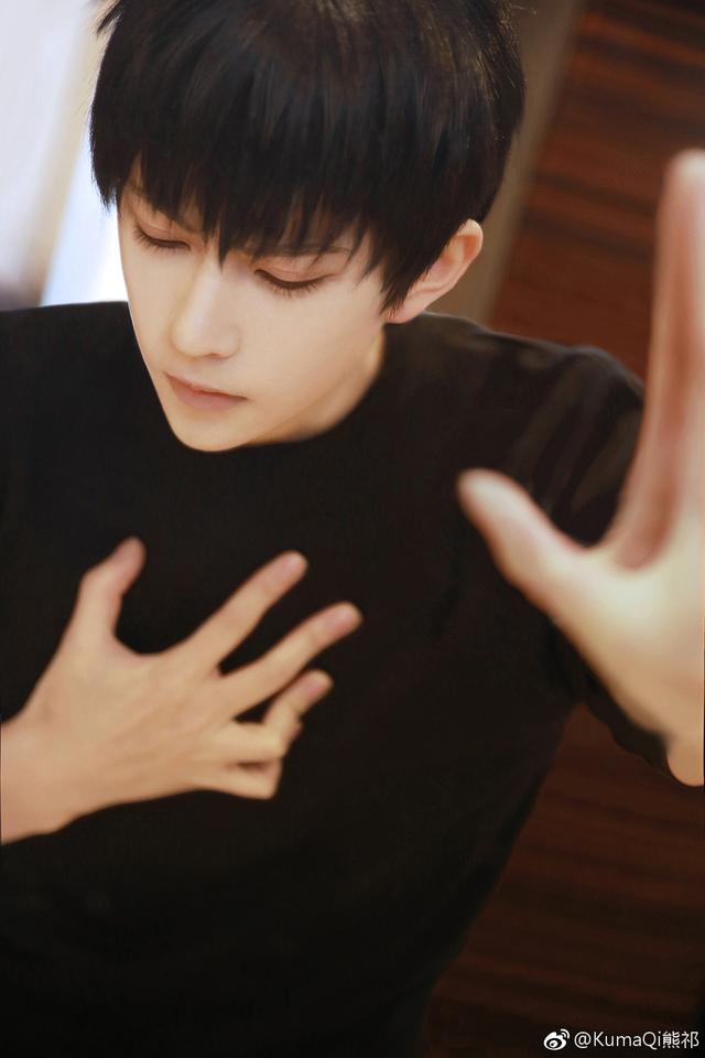 tNoOao91azH29aw1.jpg