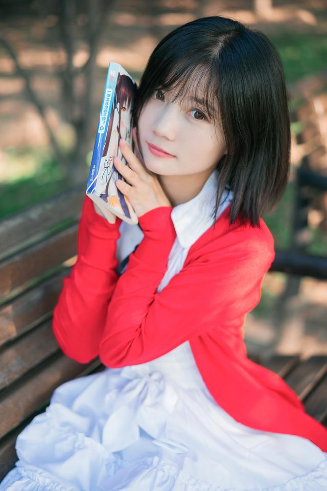 DG009Usee19kQ4Sk.jpg