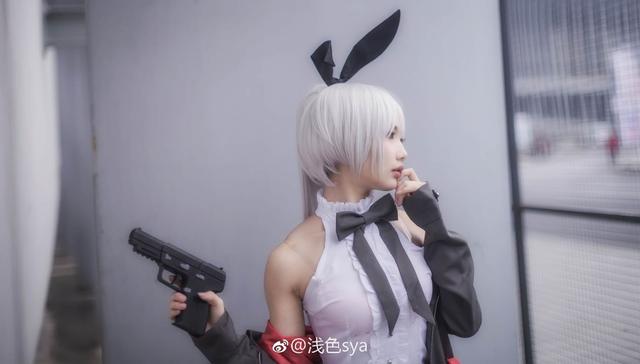 V4t447Hue00Thakj.jpg