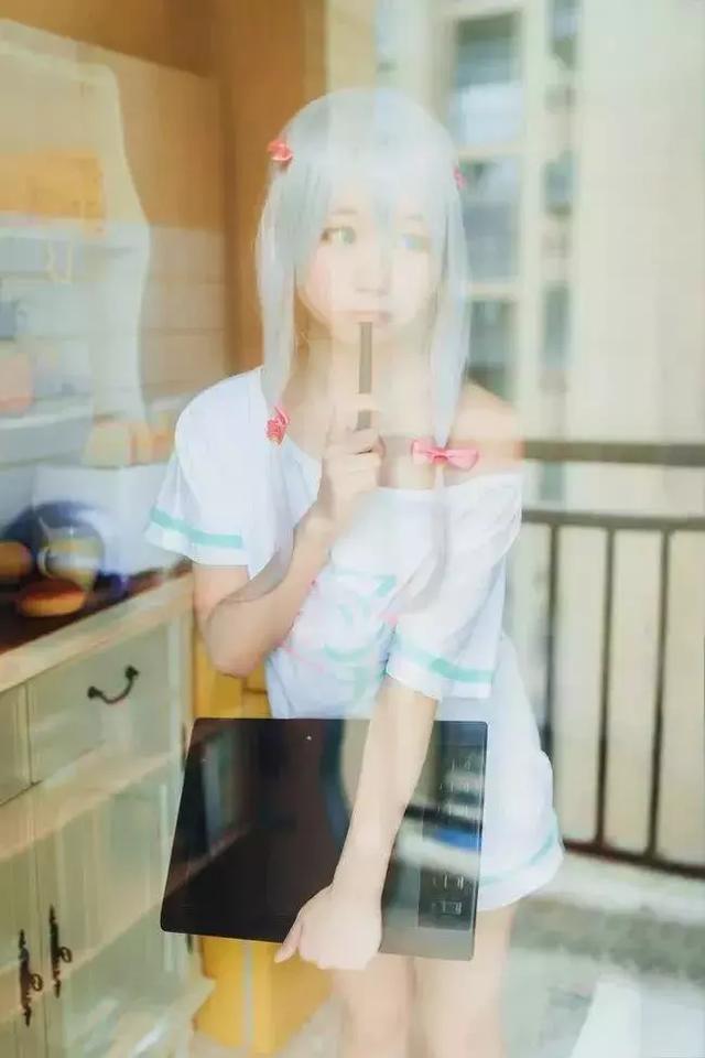 ZY0QOPKqF0qNBQBF.jpg
