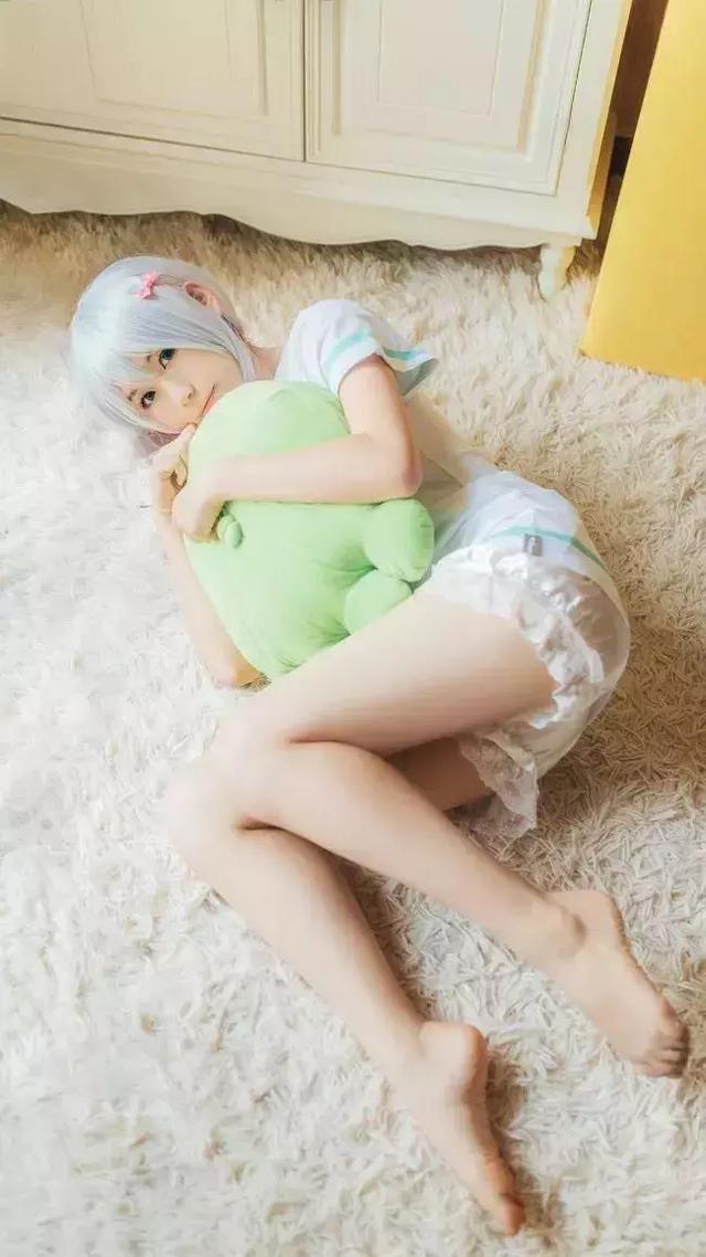 ruOyE5epyUNGq7o4.jpg