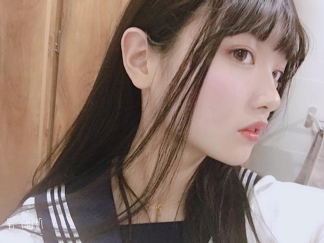 C6PKiemLE38m7PNt.jpg