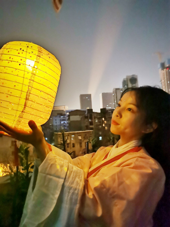 �人������һ���ȥ��,��������,���ڡ�����������ɽ�����ɰ�!-1.jpg