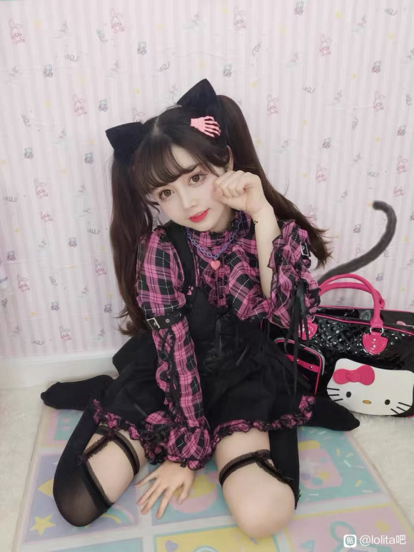 ��������Լ��������ѽ���Lolita�ͺ���-1.jpg