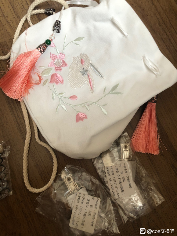 ��������ޡ���ë/��������/ƽ�۹󸾲�ױ/�ճ���Ʒ����-4.jpg