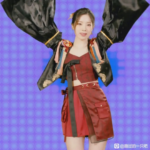 ����������Ҳ���ÿ���,�����紩������twice����ͺÿ�-2.jpg