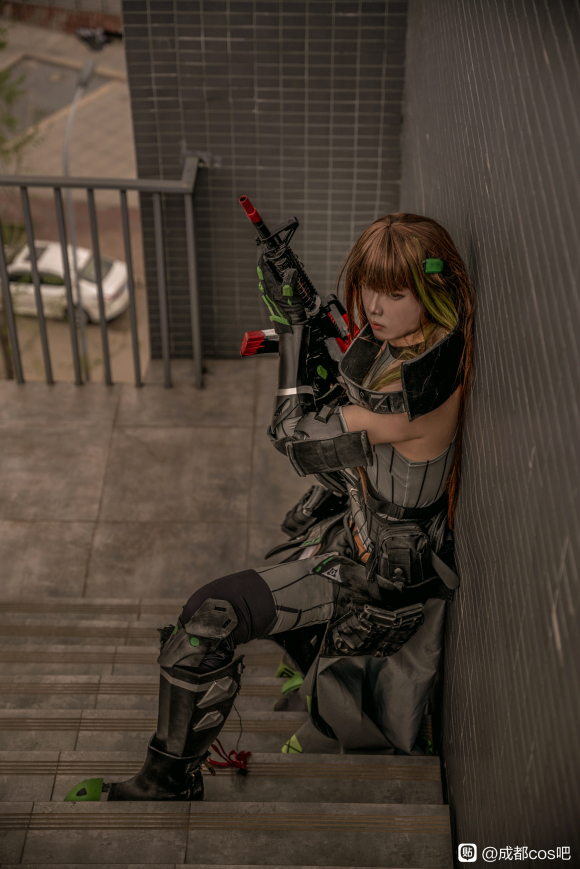 cos play��Ƭ����m4�ճ�ս����ϰ-1.jpg
