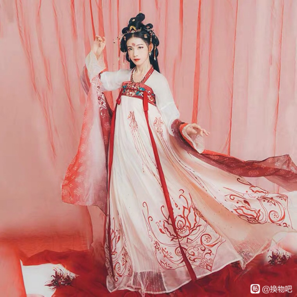 ���ɳ��ɻ���������lolita������-1.jpg