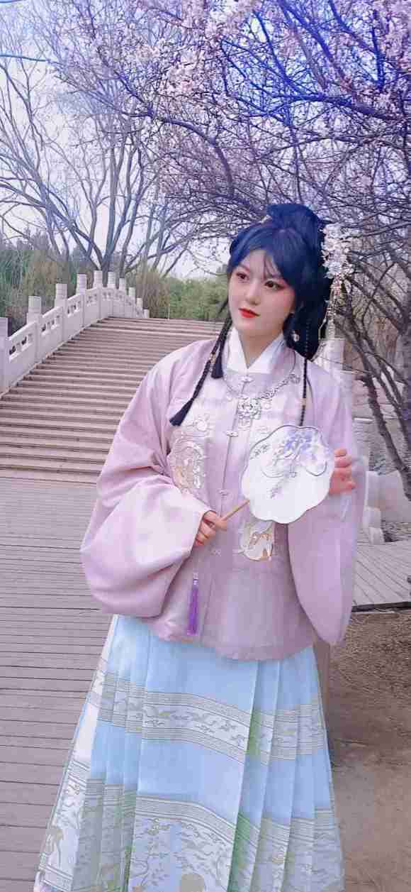 ����4.17�Ӻ������Ƚ�ױ�졣QQ:3039483754����-1.jpg