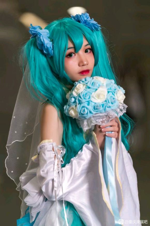 6.12������չ��Ե�ӻ�ױ��-4.jpg