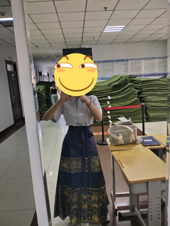 ��������Ů�����޻캺��Ȧ��-1.jpg