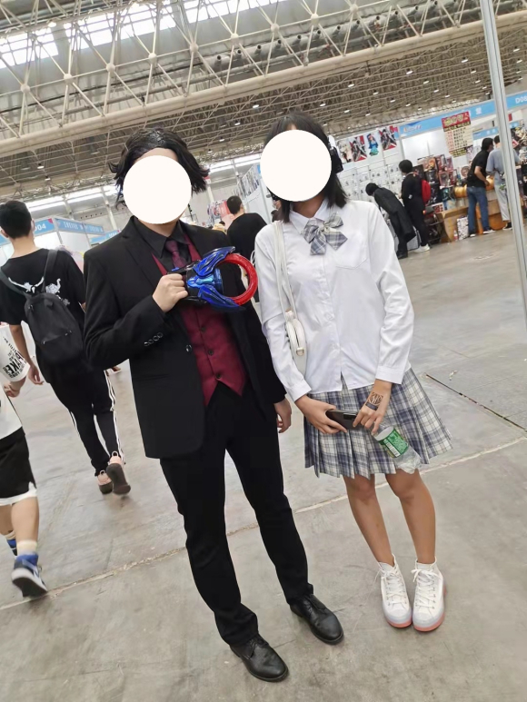 �人��չ������Ƥ�״���-1.jpg