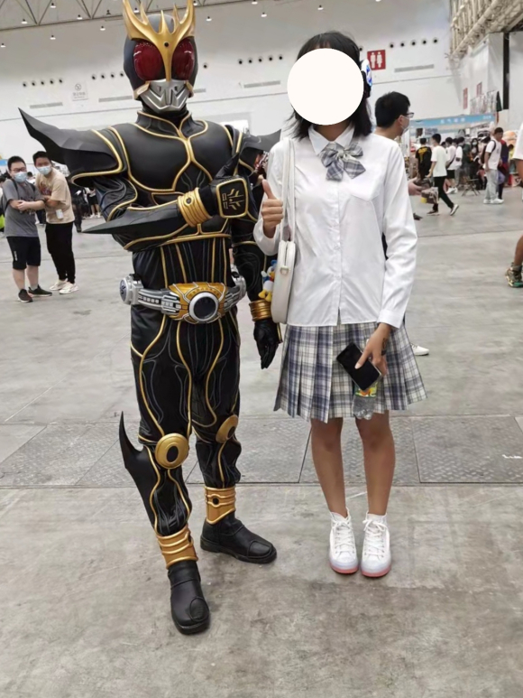 �人��չ������Ƥ�״���-2.jpg