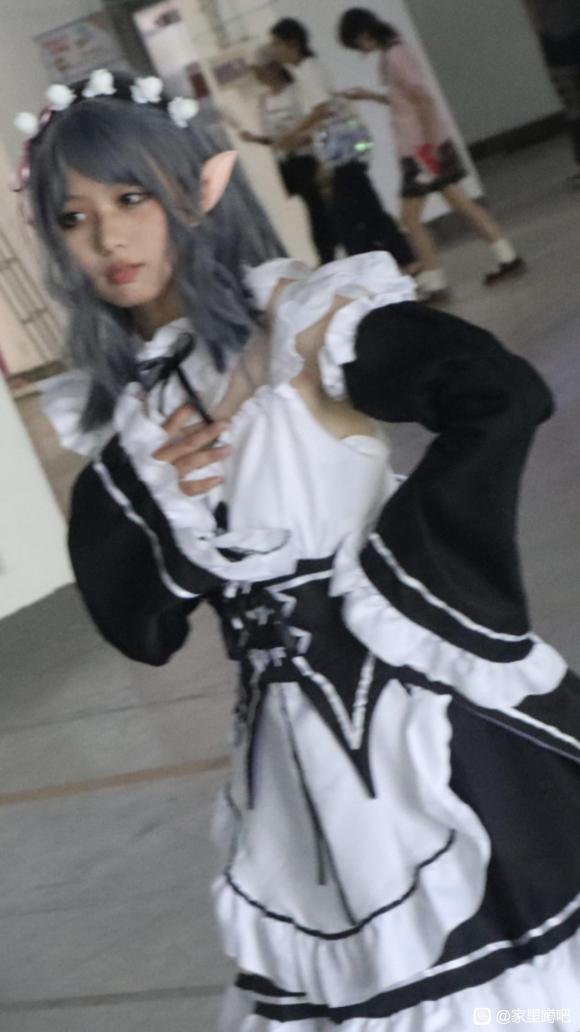 ʮ�·�ȥ��չ���ĵ�coser,�ٺ�&amp;amp;#xF601;-1.jpg