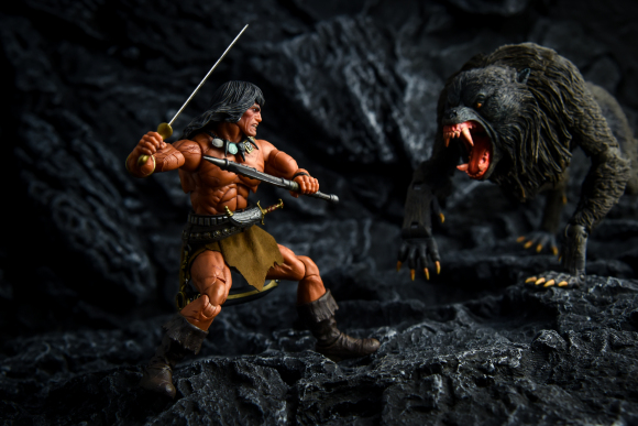��mezco��one:12 Ұ���˿��� Frank Frazetta�廭����-6.jpg