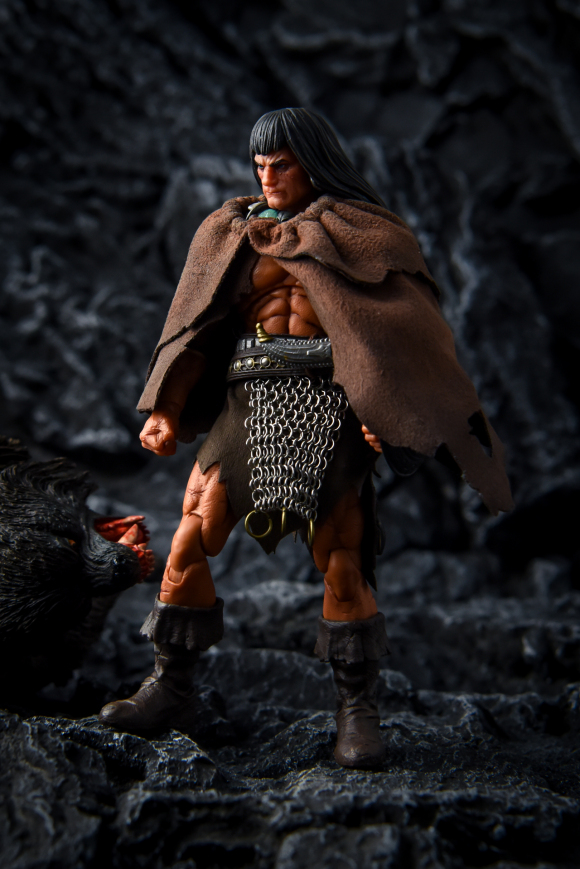 ��mezco��one:12 Ұ���˿��� Frank Frazetta�廭����-10.jpg