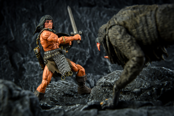 ��mezco��one:12 Ұ���˿��� Frank Frazetta�廭����-4.jpg