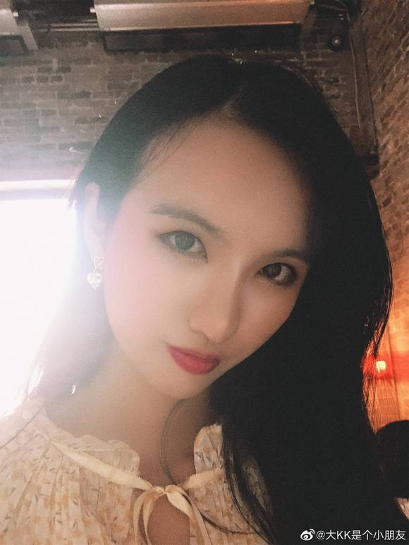 ������ǰ���麣��as��չ��Ů��������ˮī��΢��,����������!-1.jpg