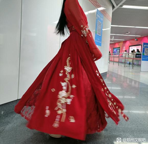 ���к���ģ�ص��� �еĻ�������ϵ�� ΢��Muzhao1119-4.jpg