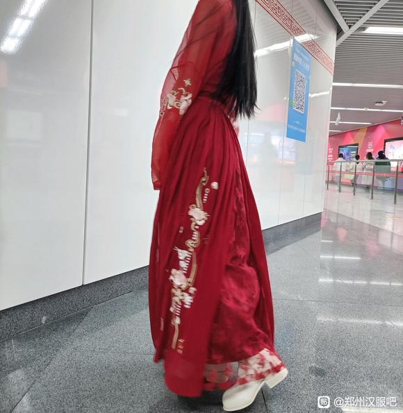 ���к���ģ�ص��� �еĻ�������ϵ�� ΢��Muzhao1119-5.jpg