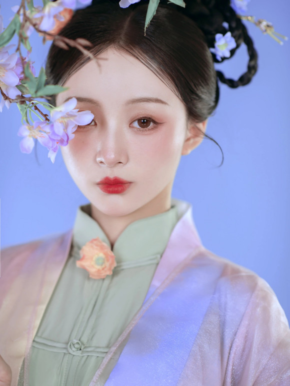 ����Ů�˷�����д��|���յĵ�һĨ����-1.jpg