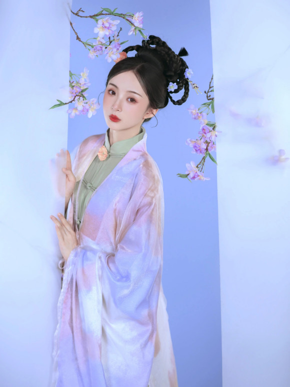 ����Ů�˷�����д��|���յĵ�һĨ����-3.jpg