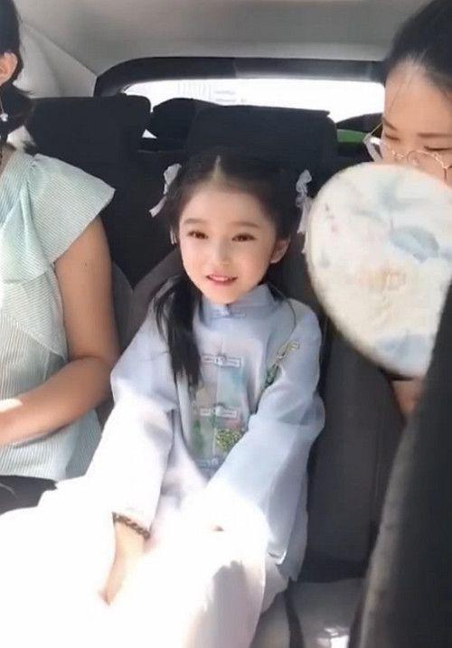 ����!�����Ҽ��������ĺ���С��Ů��-2.jpg