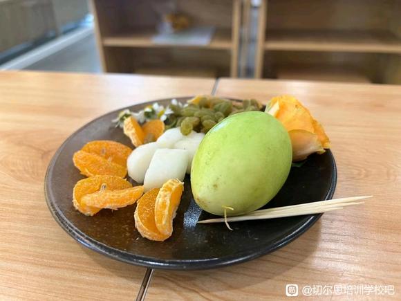 ��������ʦ,רҵ��ױ���ͷ�����-2.jpg
