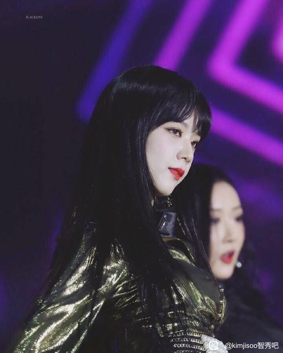 Kim Jisoo�㡺220414ͼͼ����һ�������˼主���ı�ֽ,̫���ҵ���-1.jpg