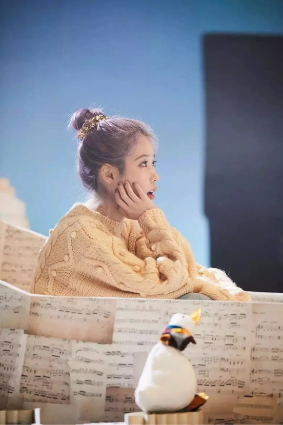 IU-Ready��ͼͼ��220424�����iu�ĵ��Ա�ֽ-5.jpg