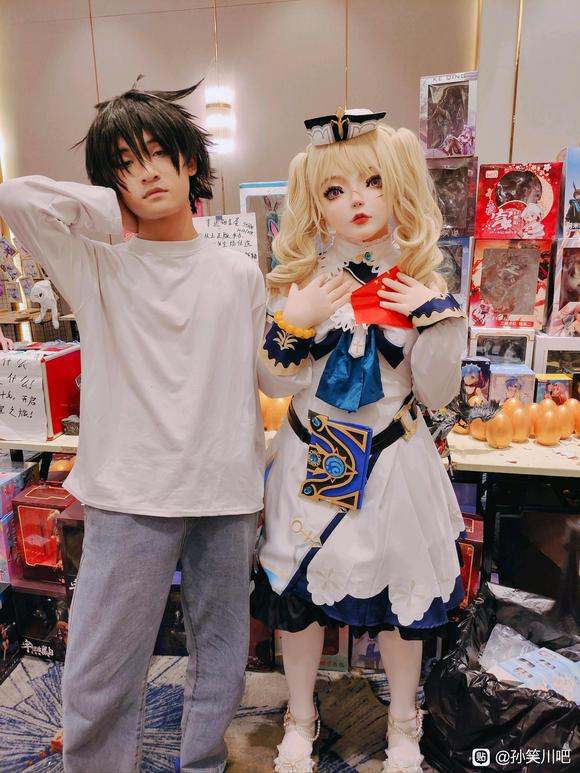 ����������չ�Һ�����coser�ĺ���-4.jpg