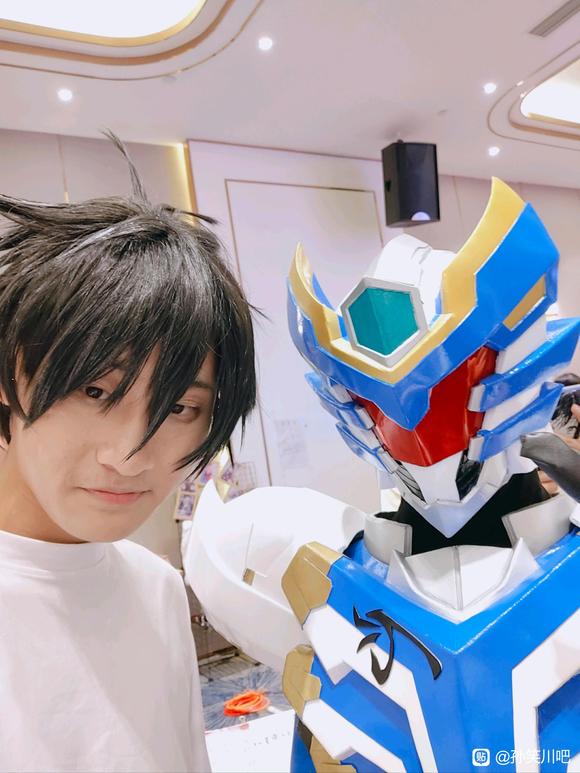 ����������չ�Һ�����coser�ĺ���-3.jpg