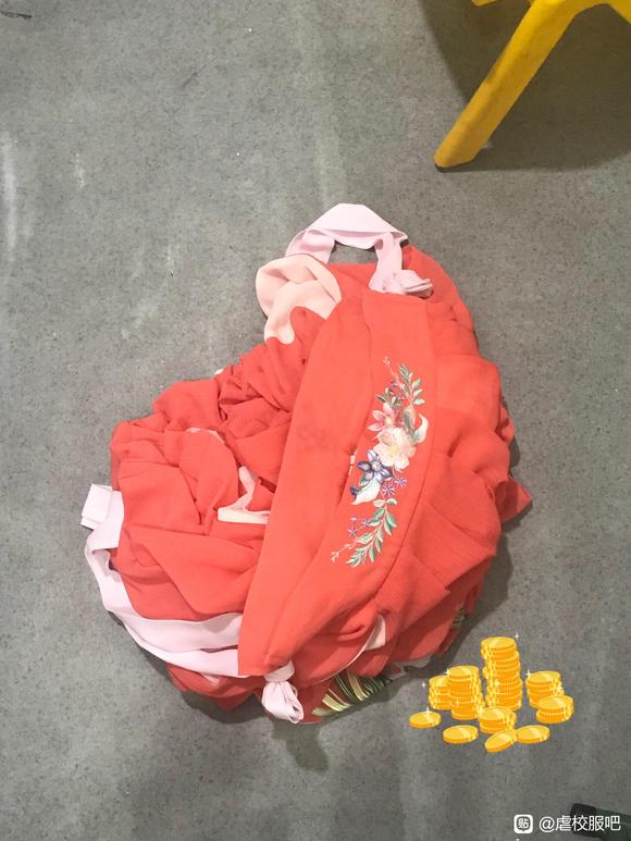 �곤û����͵͵�İѺ�����������һ������ȹ���ӵ���-2.jpg