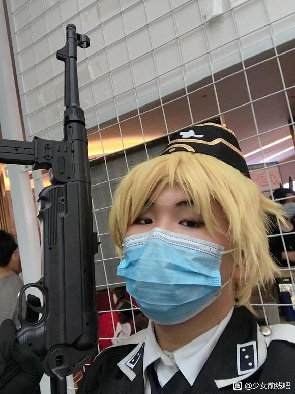 ŮװCOS  MP40!��չ����Ƭ��ͼ������!-4.jpg