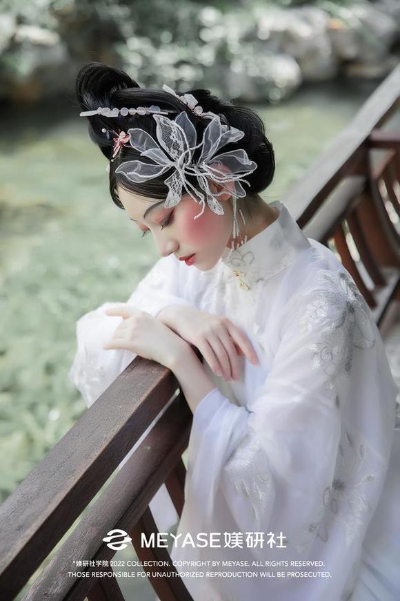 ����д��|б������&amp;amp;#x2022;����Ů&amp;amp;#x2022;��ֽɡ|�Z����-3.jpg