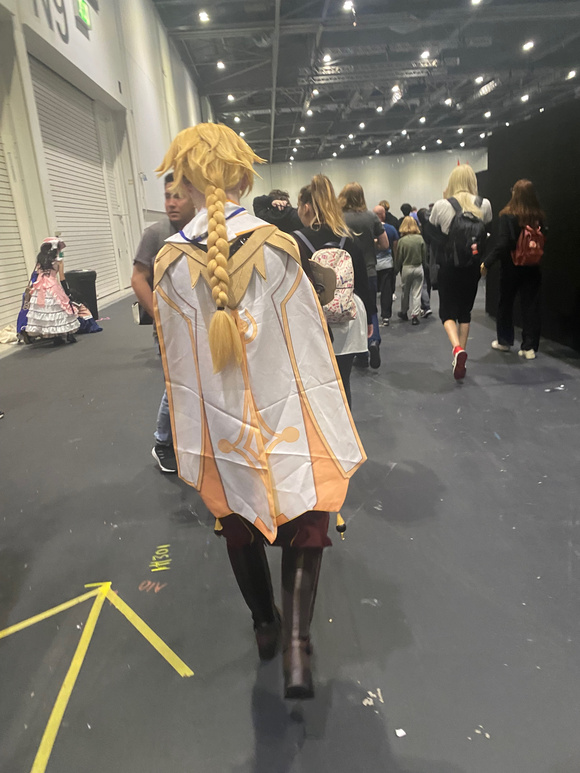 �׶���չcoser-10.jpg